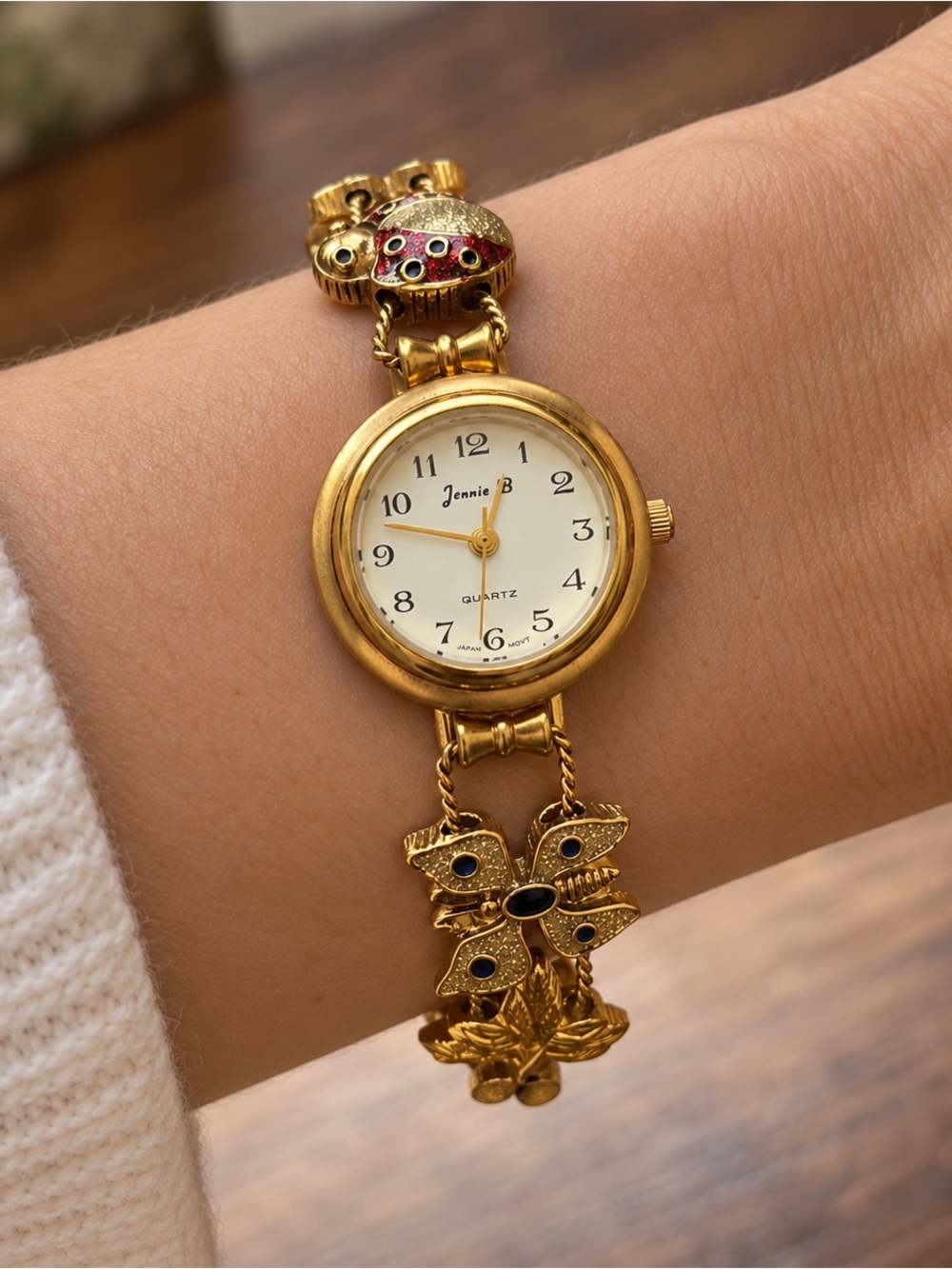 Avon Jennie B Charm Bracelet Watch Ladybug Bee Garden Working New Battery